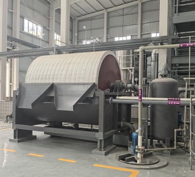 Discusión sobre la aplicación de filtros de tambor de vacío en la producción de fluoruro de sodio.